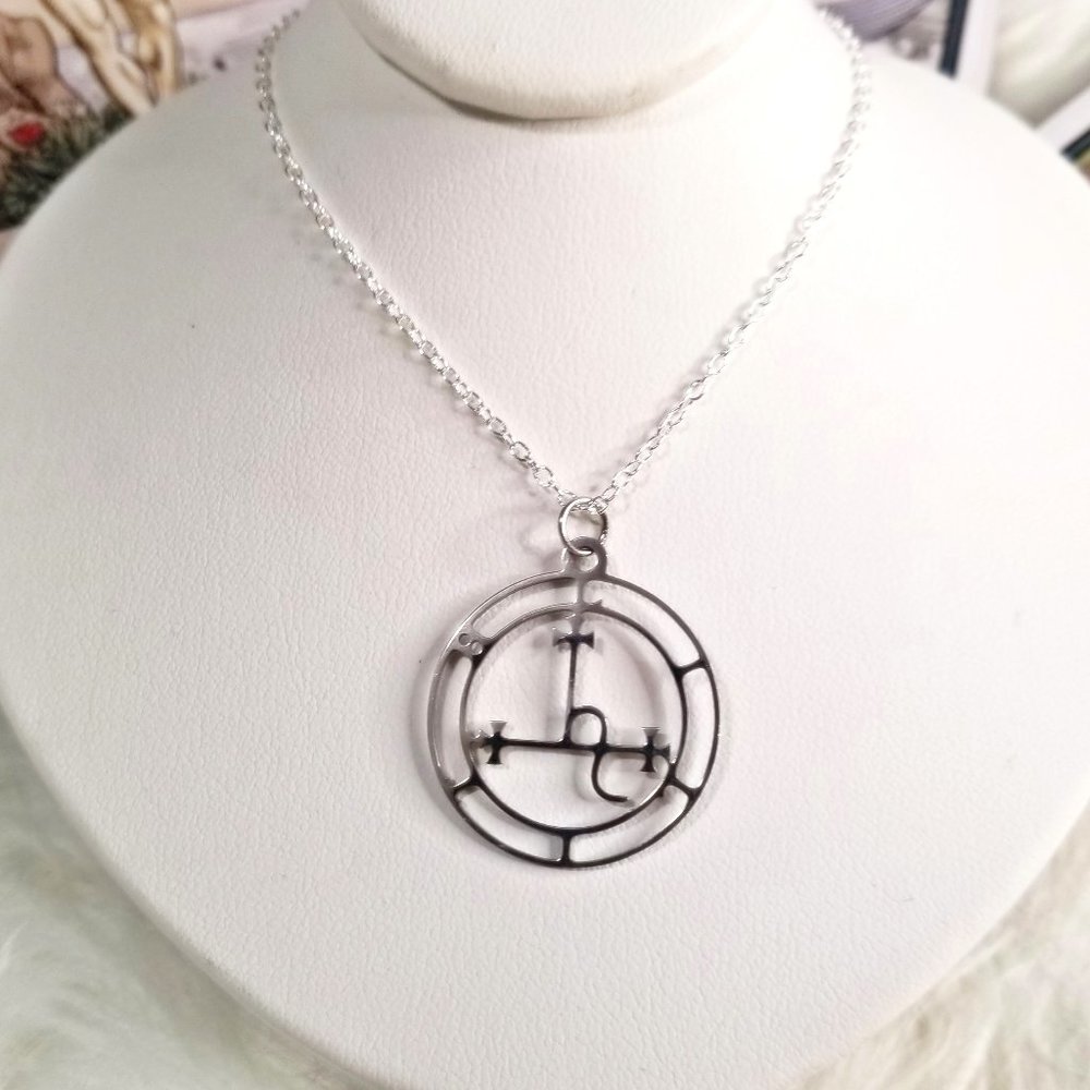 Silver Lilith Goetia Seal Necklace - Magick Occult - Picture 7 of 10